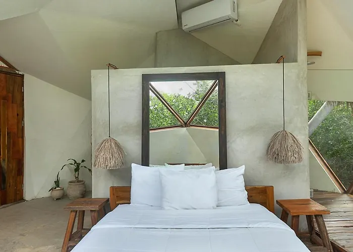 Mamasan Treehouses & Hotel Tulum