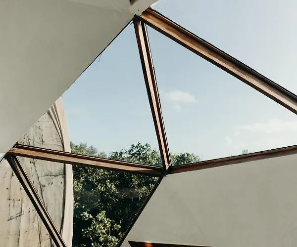 Hotel Mamasan Treehouses &