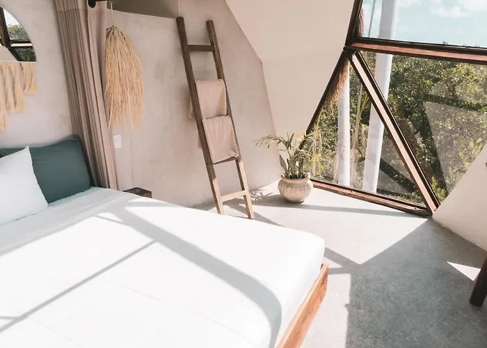 Hotel Mamasan Treehouses & 4*