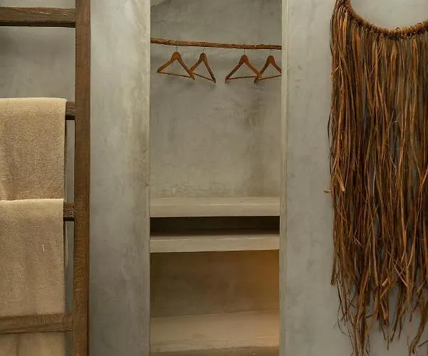 Mamasan Treehouses & Hotel Tulum