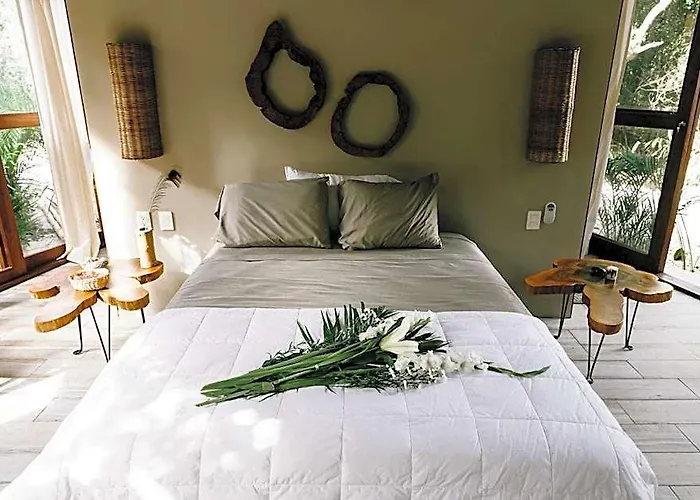 Mamasan Treehouses & Hotel 4*