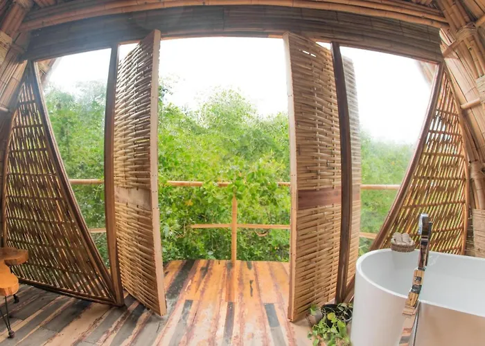 Mamasan Treehouses & Hotel Tulum